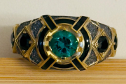 Кольцо с изумрудом и чёрными бриллиантами Казань