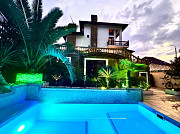 Русская баня с теплым бассейном, беседкой и мангалом в центре Сириуса доставка из г.Сочи