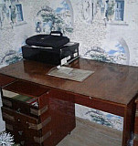 Стол письменный(для компьютера) +ящик с колёсиками Саратов