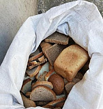 Мелкий картофель и сухой хлеб Советский