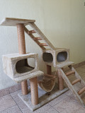 Игровой комплекс для кошек двухуровневый однотонный с когтеточками, гамаком и двумя лесенками. Москва