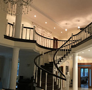 Продаю дом в Подмосковье 1050 кв.м. с участком 26 сот. 13 км. От МКАД. Москва