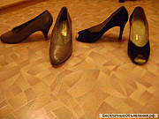 Продам импорт женские туфли мягкая кожа новые и слегка б/у 38-39 рекомендую для проблемных ног Новосибирск