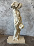Напольные часы из массива дуба в виде статуи девушки Минск