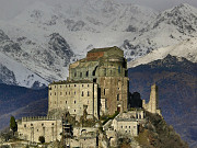 Частный замок, украшенный роскошью и величием Genoa